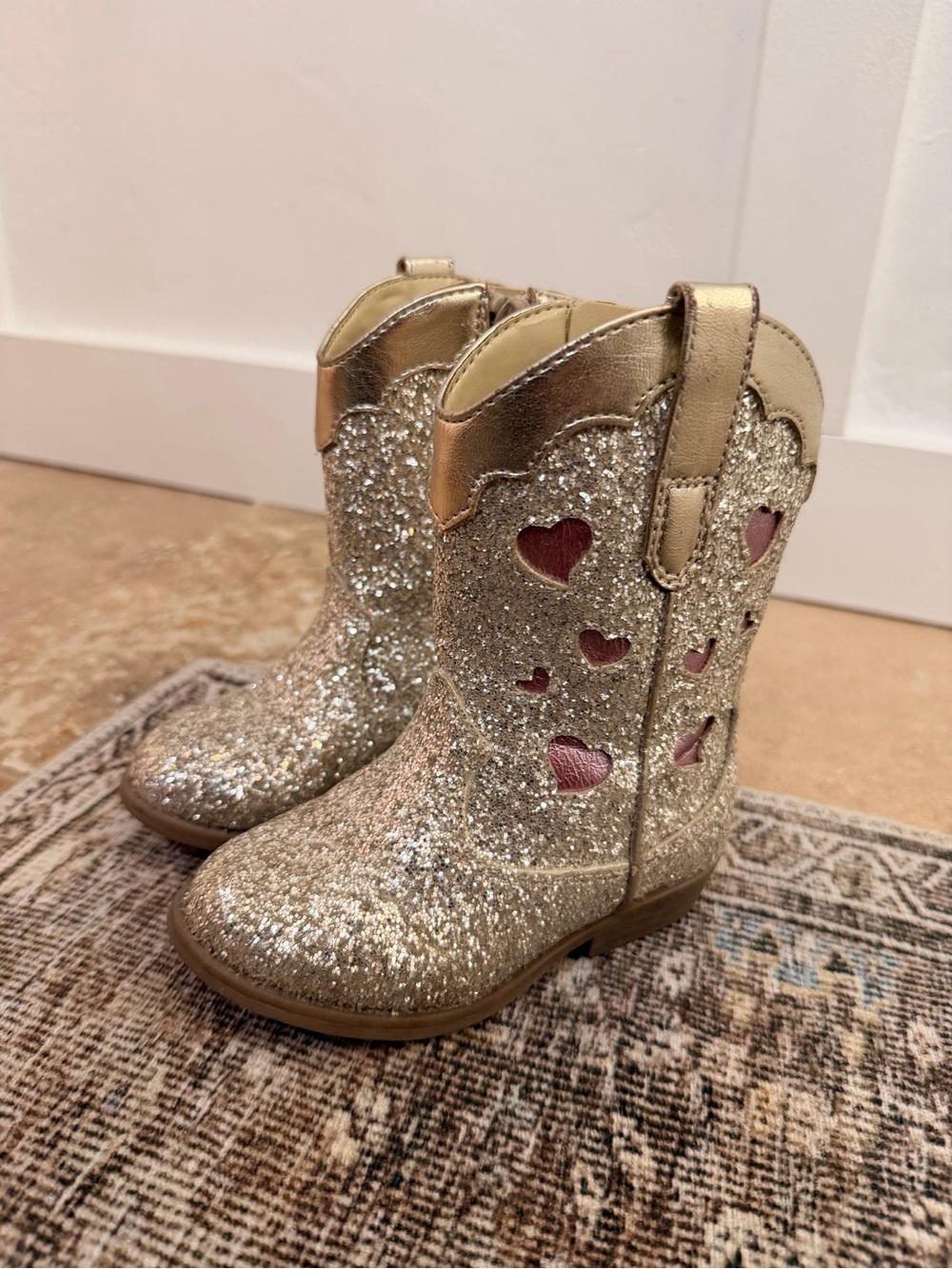 Cat & Jack Gold Glitter Heart Cowboy Boots with Pink Inlays